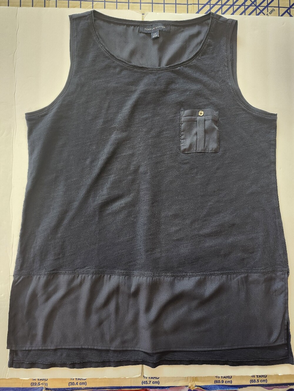 Tommy Hilfiger Dark Blue Sleeveless Tank Top Shirt w/ Pocket & Hem Panel S LG